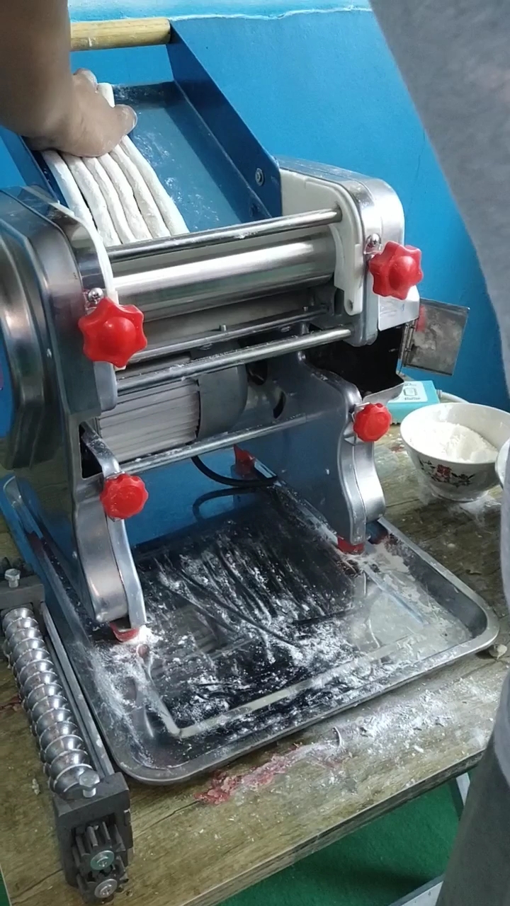 多功能板面机安徽牛肉板面机