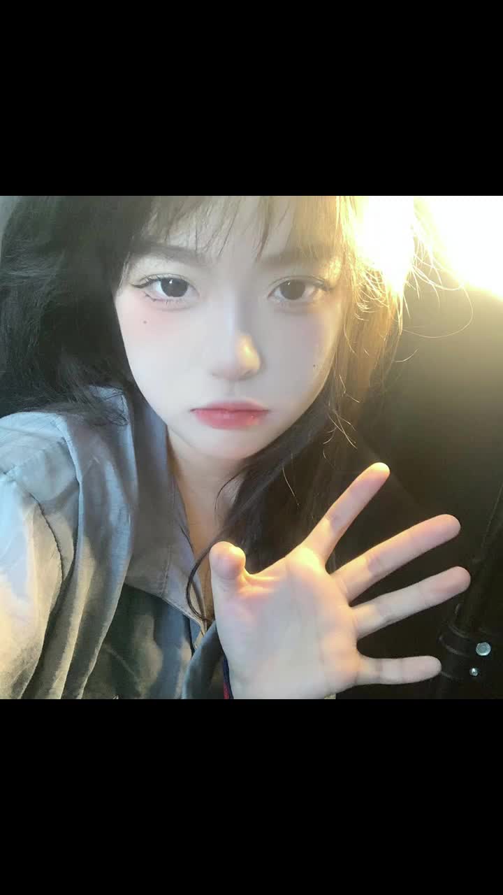 明明是我不喜欢的类型明明是我在大街上都不会看一