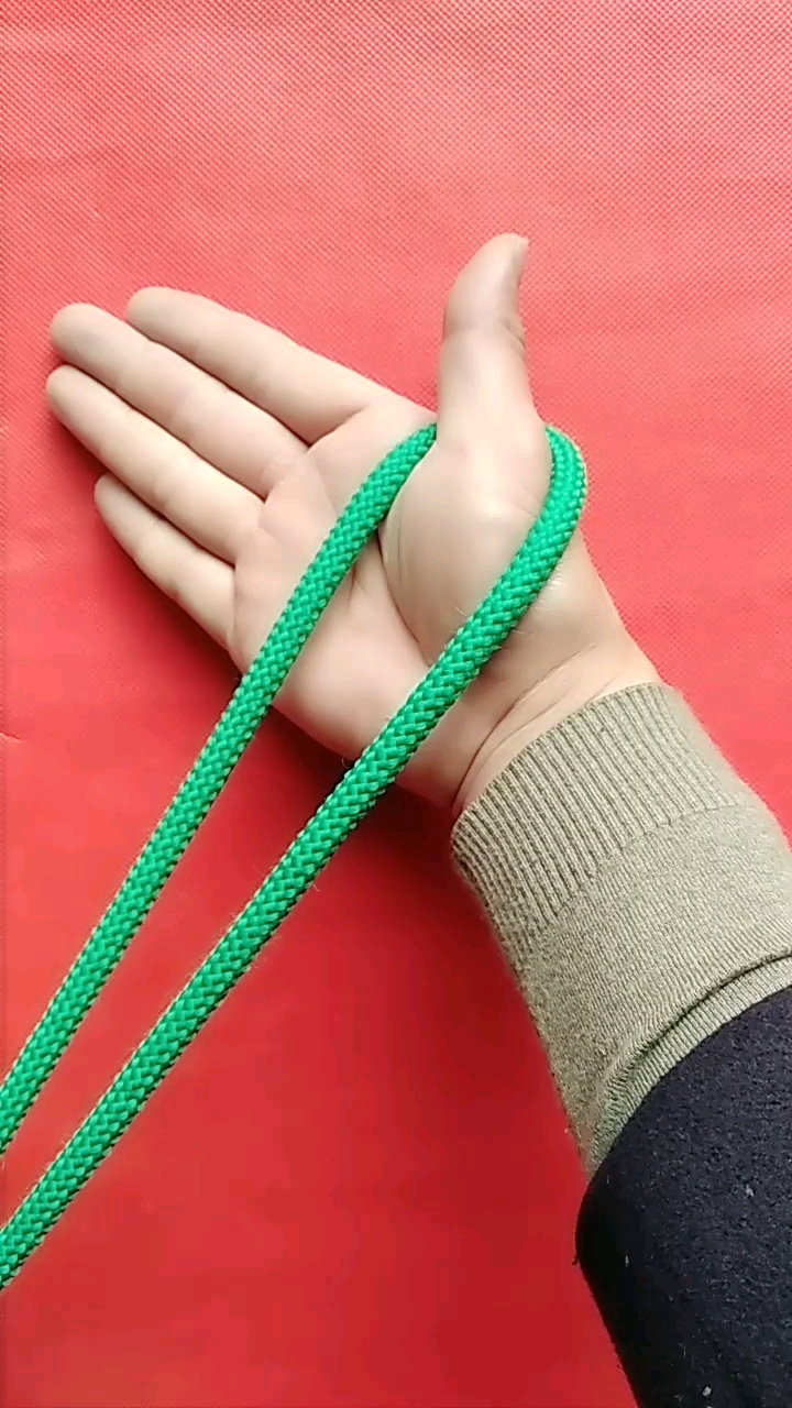 单手打猪蹄扣