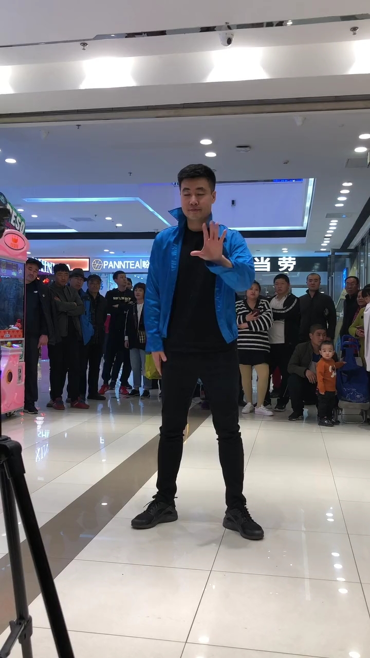 霹雳舞大叔的霹雳舞