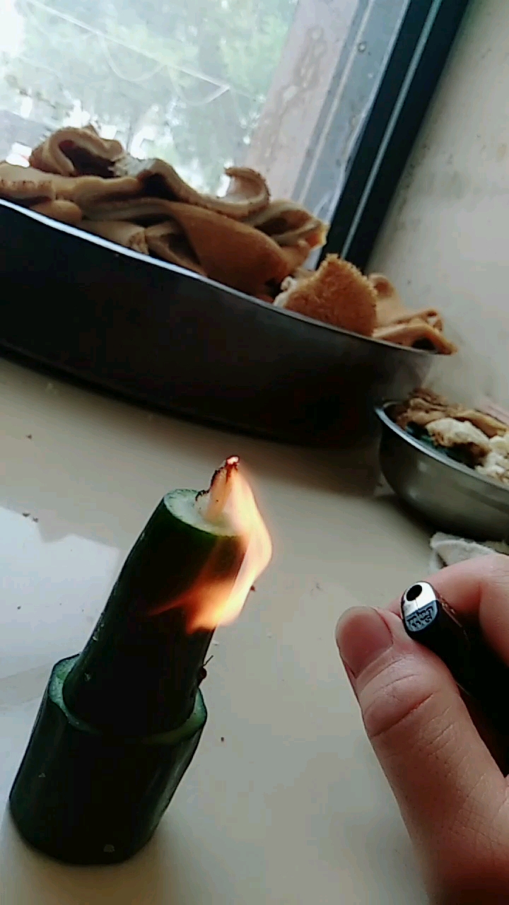 好看的眼睛#自制黄瓜灯