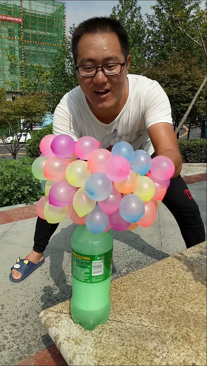 葫芦娃#这样吹气球,你见过吗?