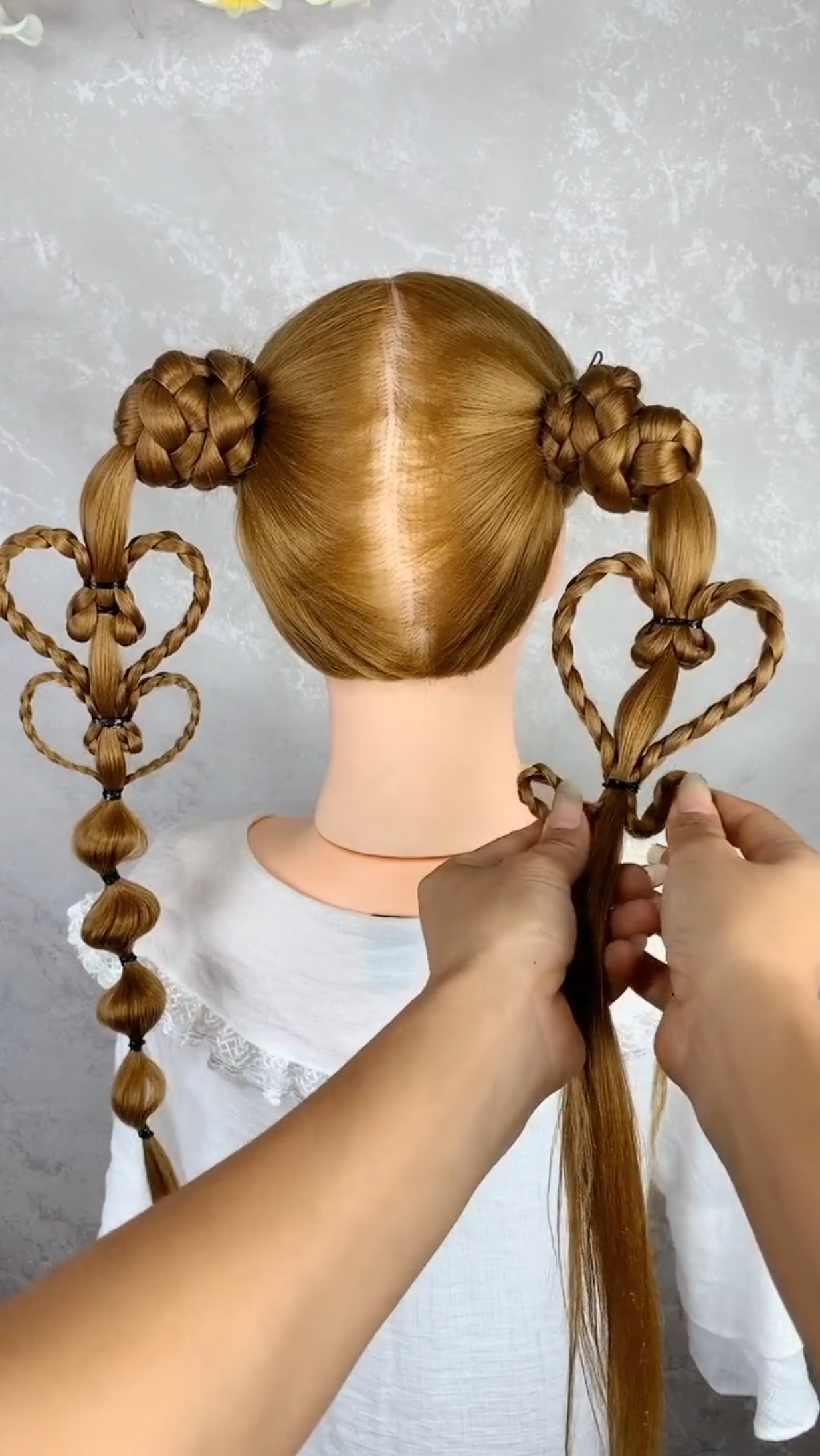 超萌款小公举发型,适合6-8岁的宝宝扎