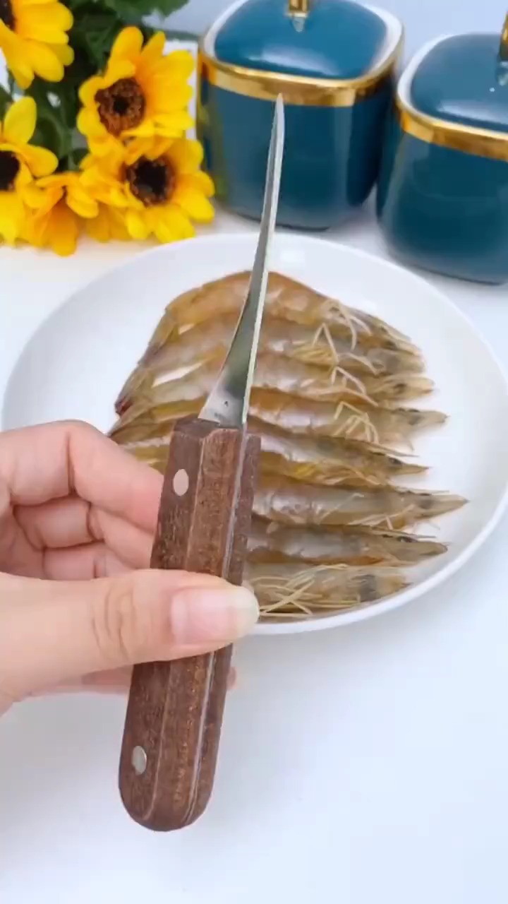 虾怎么去虾线视频教程