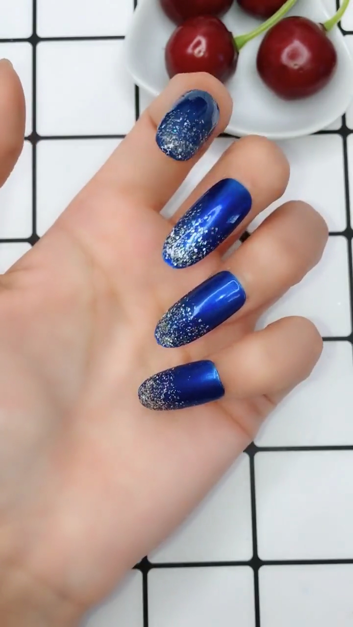 宝蓝色亮片渐变超美