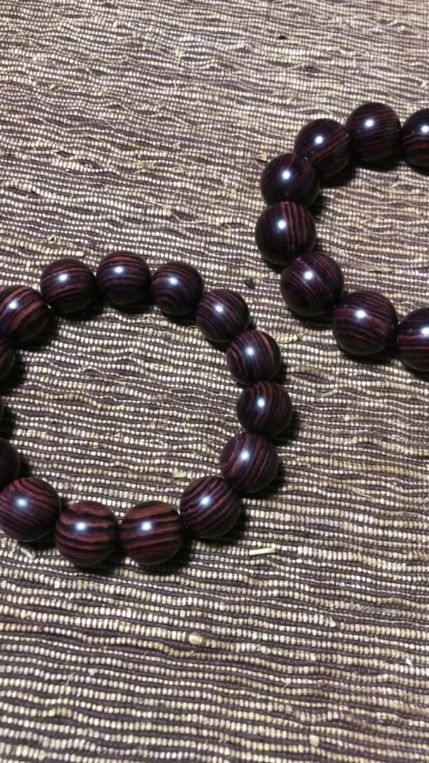 紫花梨,高贵冷艳,密度比重很好的木性.