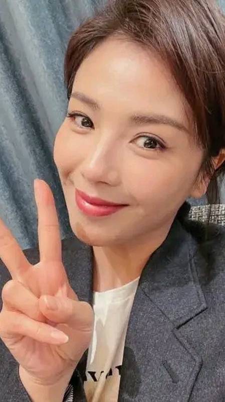 刘涛周渝民鸳鸯浴戏份曝光,白发苍苍同框泡澡,网友:辣眼睛