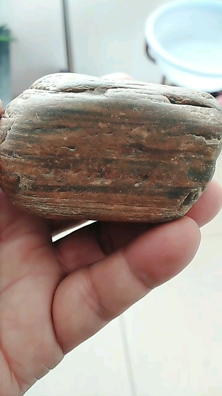玉化千层石