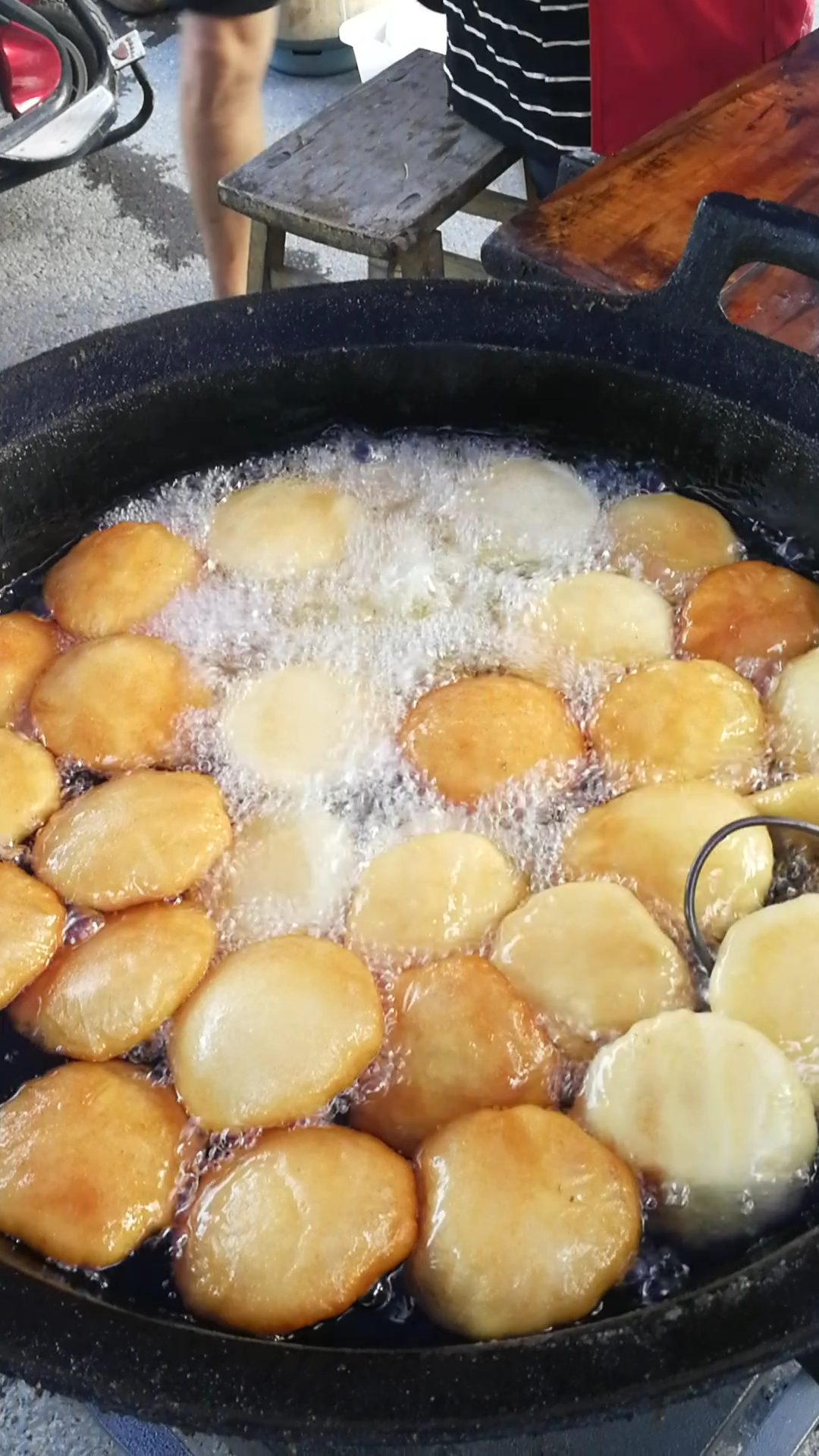 家乡特色美食#河南灵宝炸糖糕