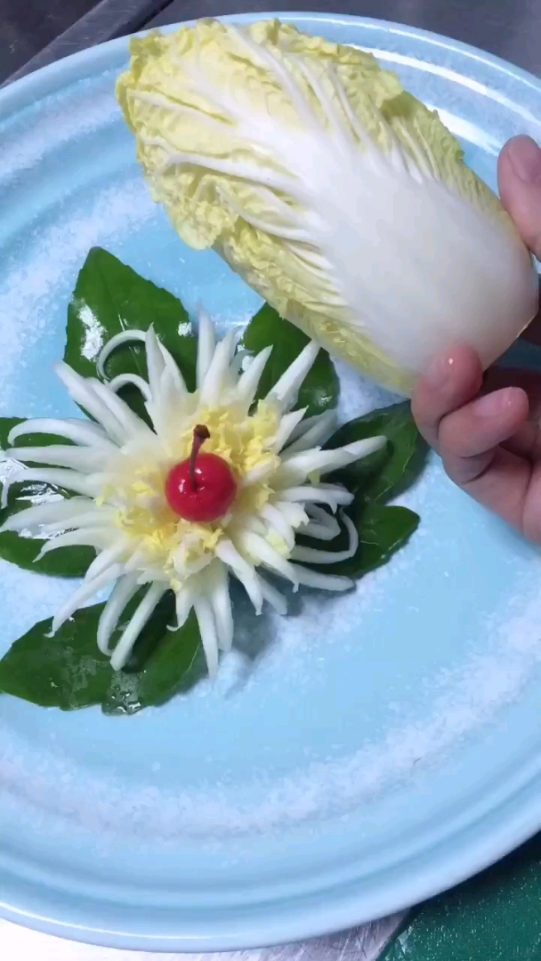优秀如我#白菜简单快速做菊花,你学会了吗?
