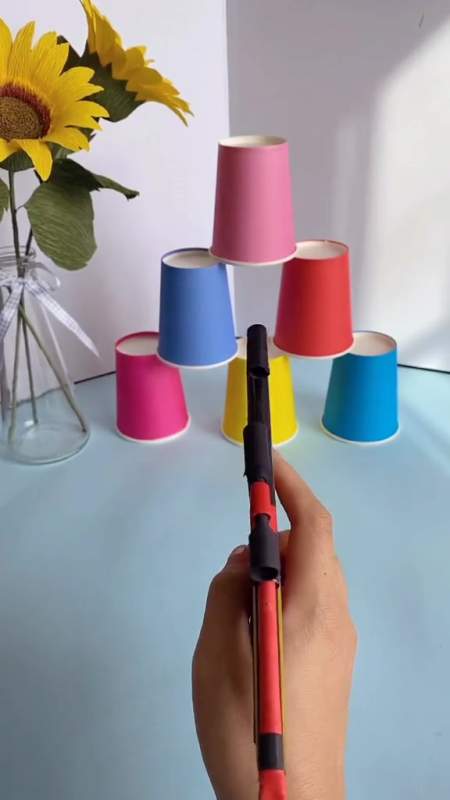 a4纸做一把能发射的小手枪有了它孩子再也不吵着买玩具枪了