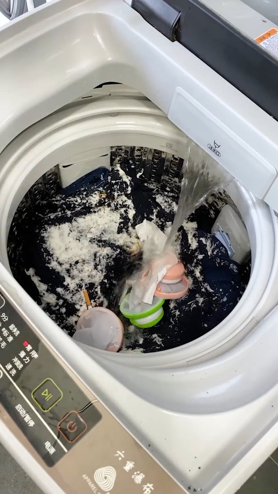 我要上热门#用洗衣机洗衣服一定要放这个过滤网
