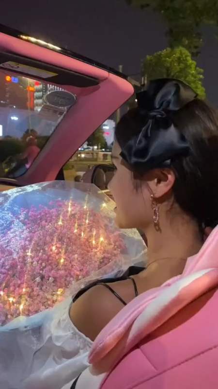 2020-10-19 0举报 艳艳艳女王