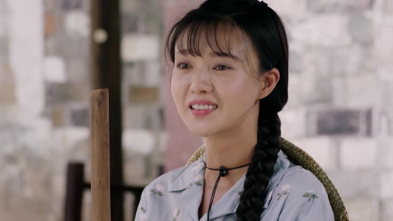 麦香:二兰怕未婚夫悔婚,刚订婚就将嫁妆运到未婚夫家,麦香都看愣了