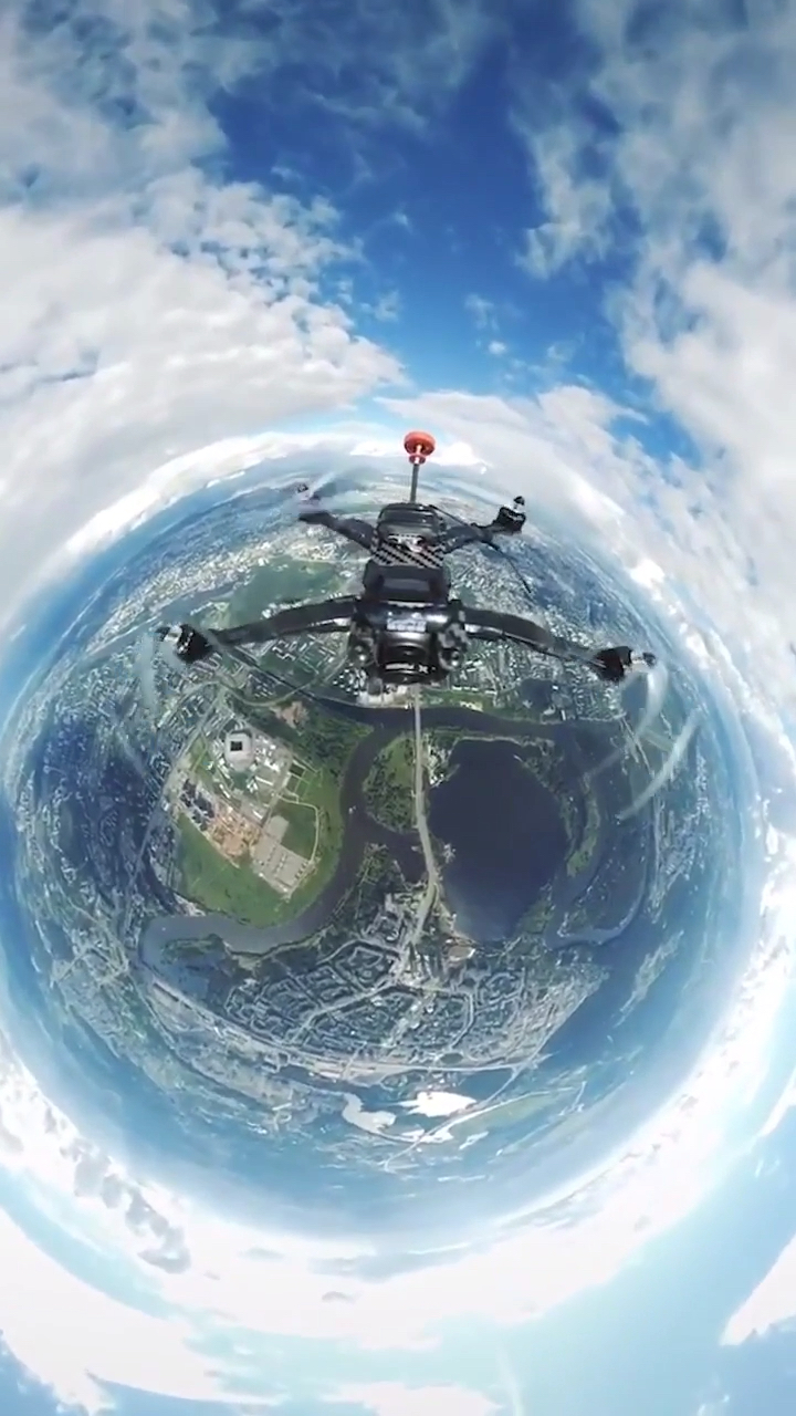 无人机航拍地球