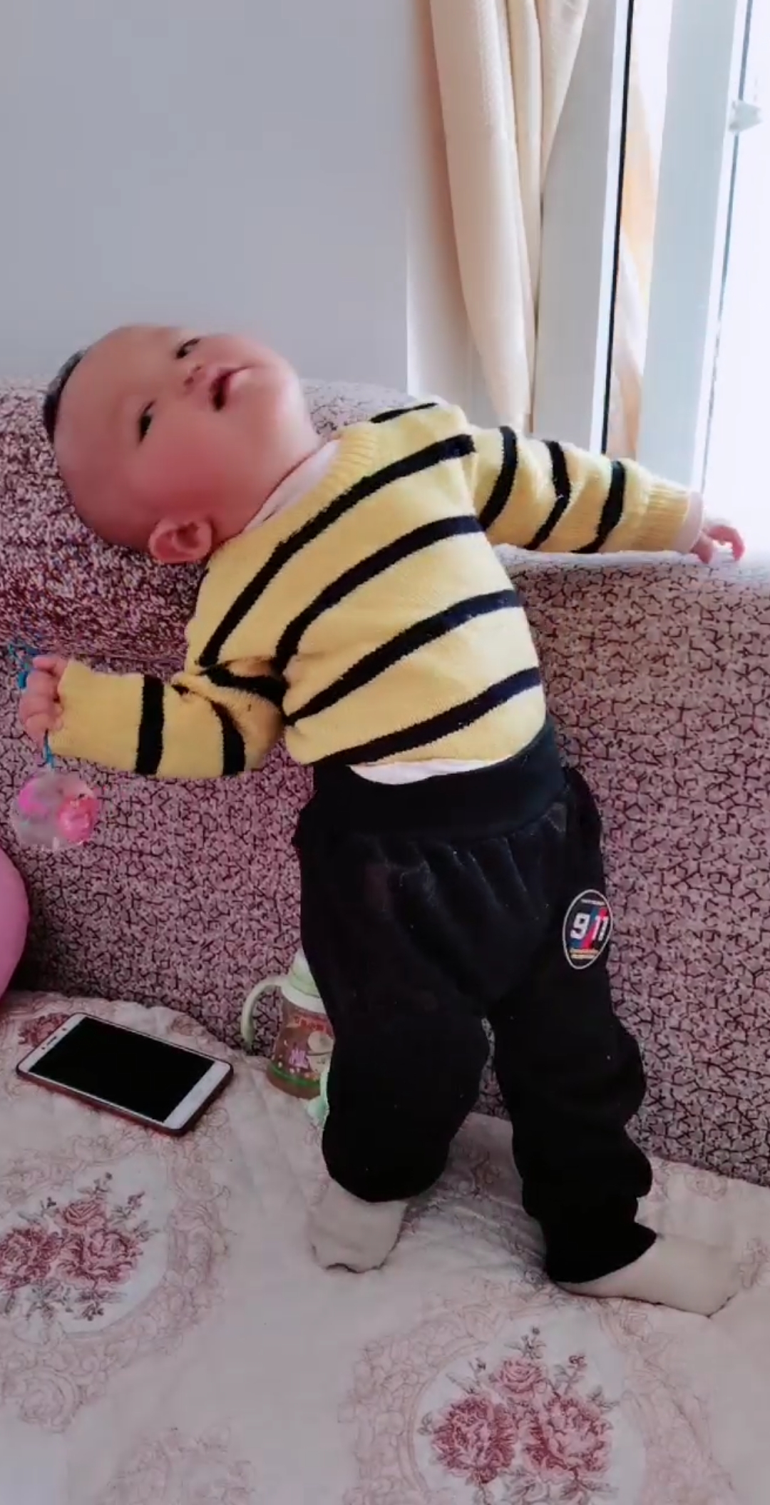 熊孩子的日常#就没见过这么调皮的捣蛋鬼,这么不怕摔倒.