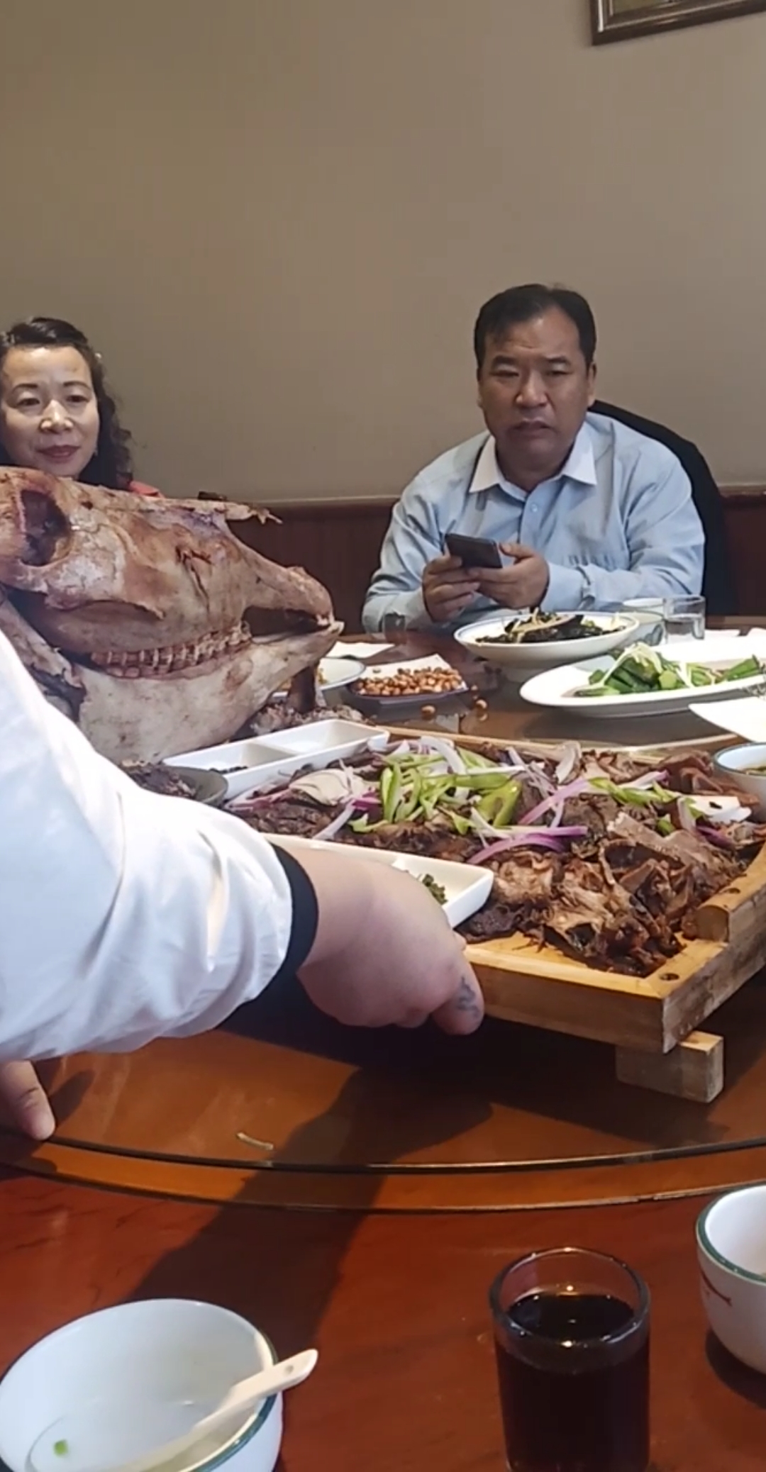 驴头宴#驴肉不错有食欲.开整吧