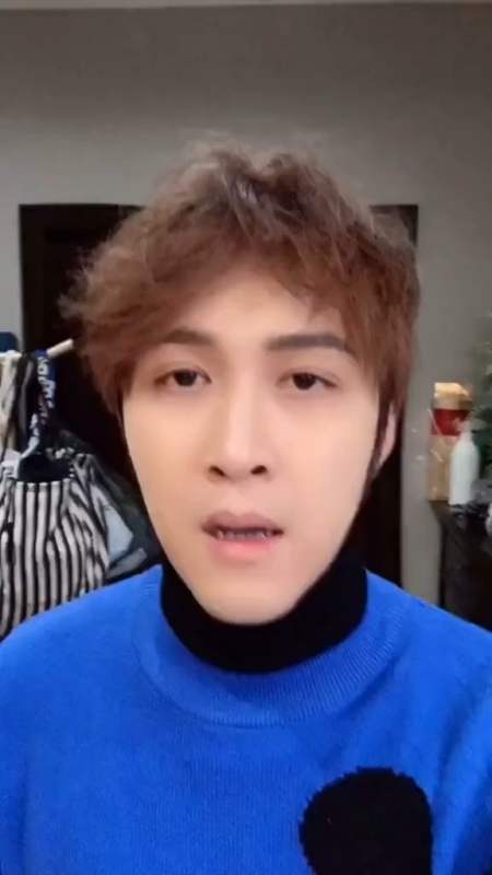 扫码下载度小视 发个视频 让别人知道 我是潮爸刘教授 1.85万粉丝