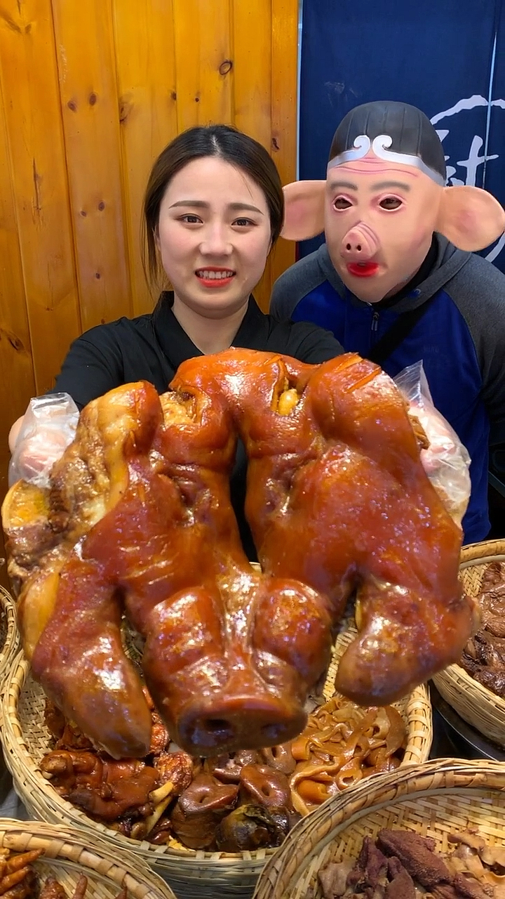 二师兄馋到流口水