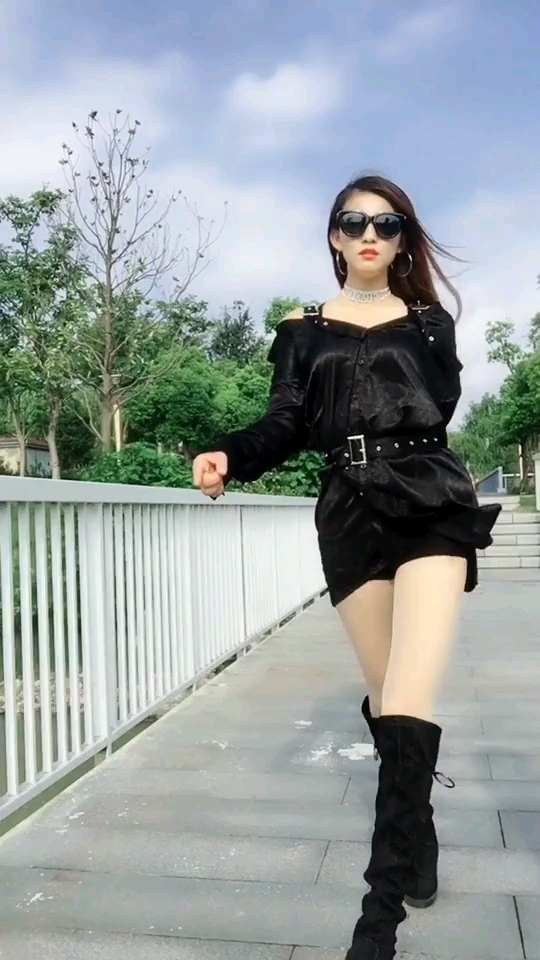 模特走路,就是任性