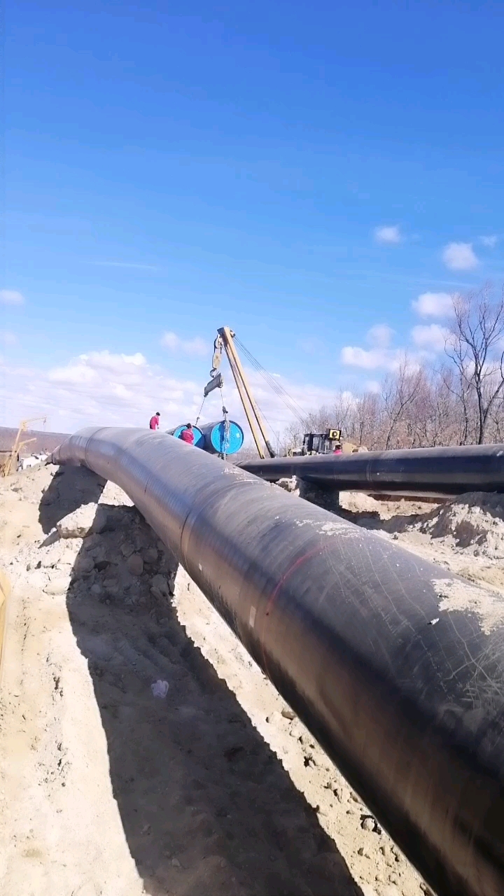 吊管机吊大管子