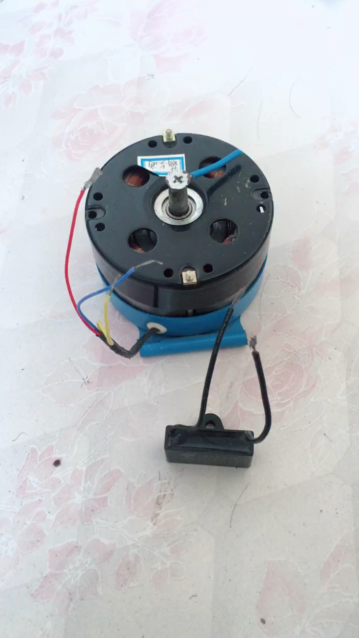 单相电机怎么接电容