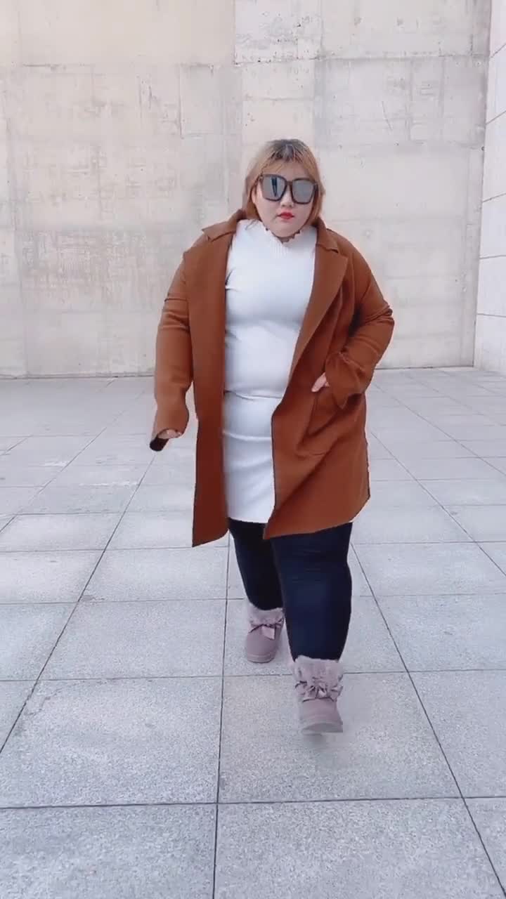 胖真的是一种美吗看到这个自信的胖妹子,大家喜欢吗