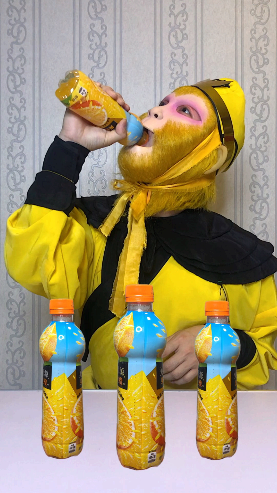 这是高手#孙悟空喝饮料,你见没见到过?