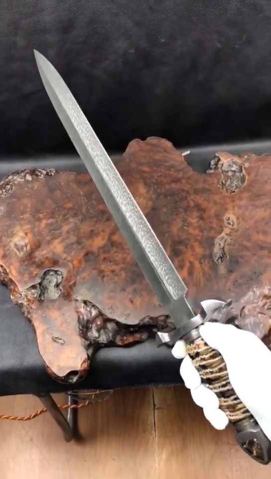 猛犸象牙刀柄大马士革剑