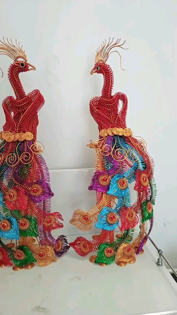 做了两天,终于做好了,铝丝编织的凤凰,谢谢支持