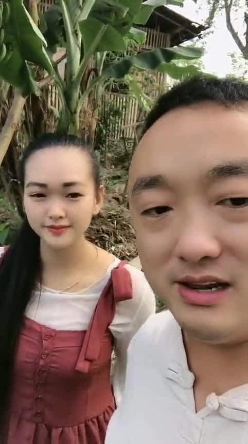 上热门中国大叔娶缅甸20岁美女婚后在缅甸丈母娘家生活看完真让人羡慕