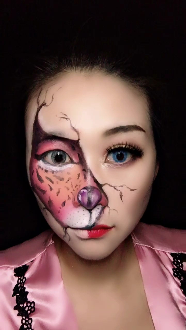 脸部创意彩绘妆