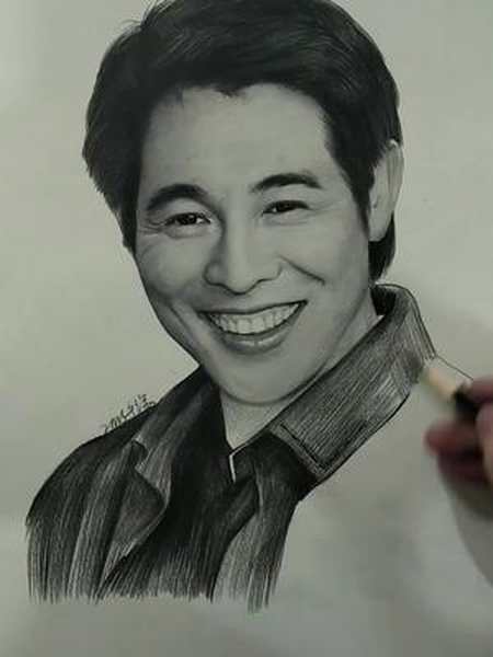 李连杰回忆杀因为拍戏受伤导致三级残疾又因甲亢退出娱乐圈功夫巨星都