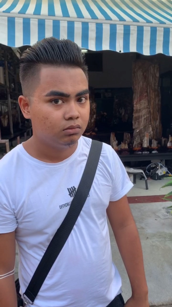 缅甸小哥:与生俱来#帅气的眉毛