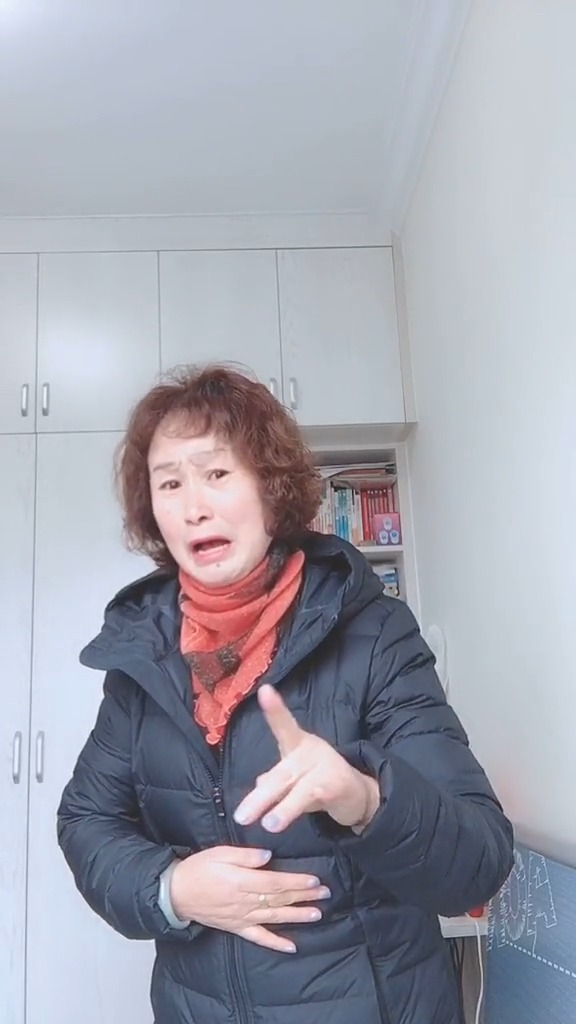 常言說,生兒育女為紡老,兒啊兒你嘟嘟不養娘,叫娘咋樣活,可憐天下父母