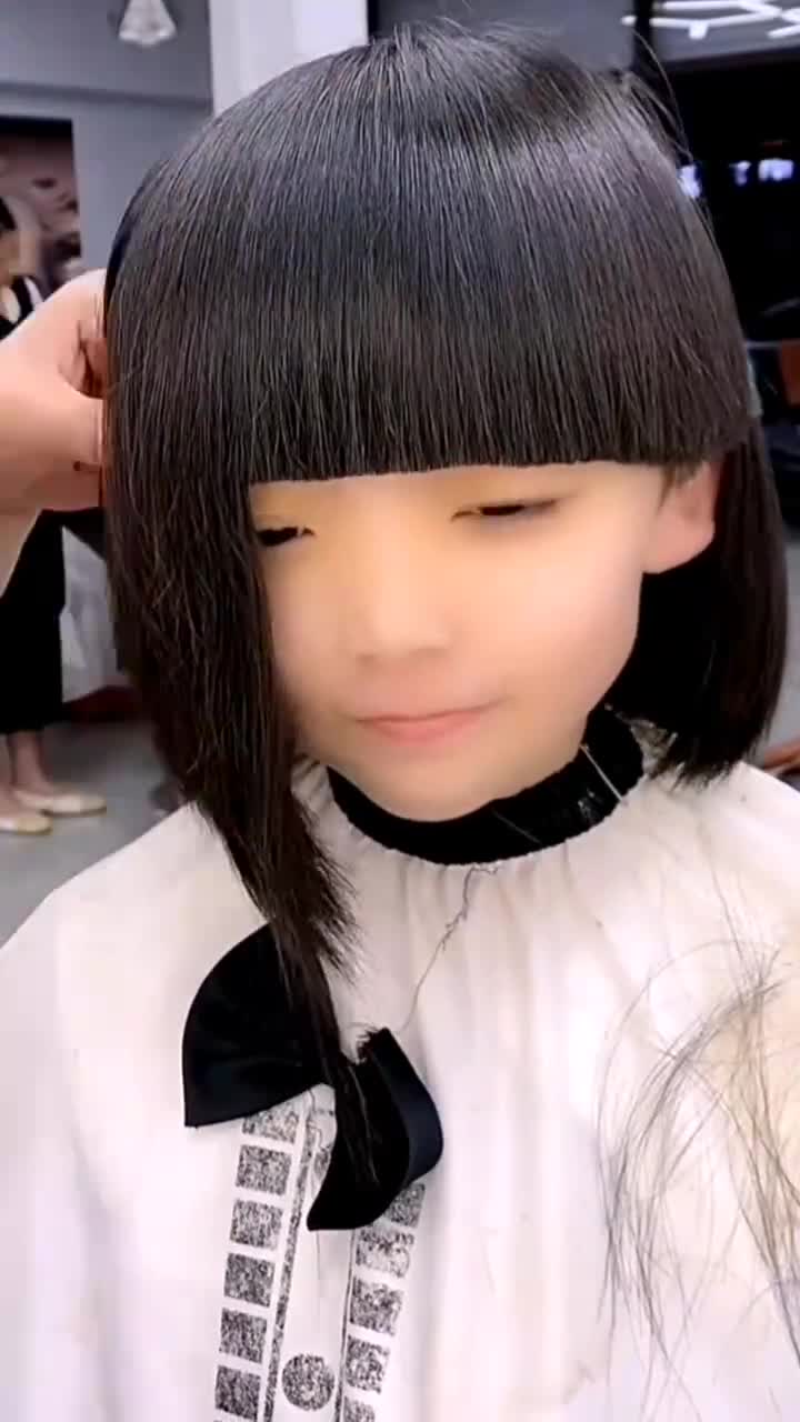 12岁女学生剪什么发型图片