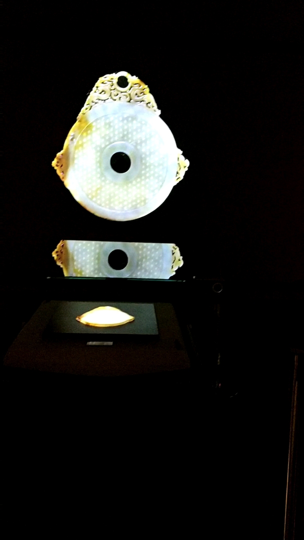 定州博物馆龙纹玉璧,汉墓出土,同和氏璧般国宝