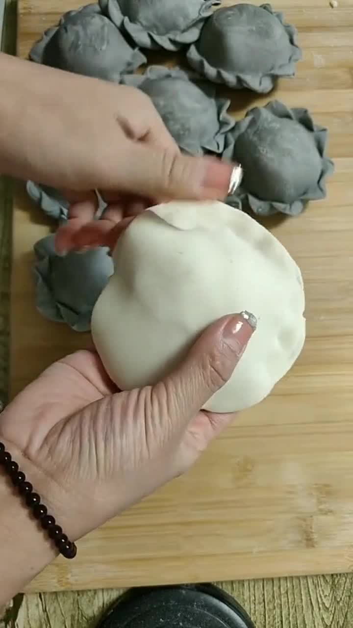 花边包子这样做!记得很久以前,就喜欢吃这样的