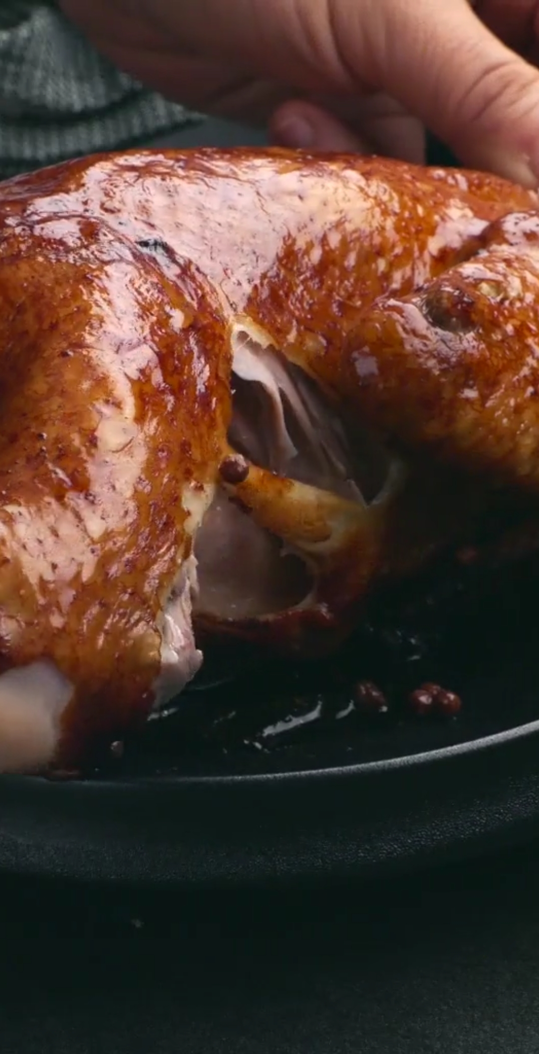 电饭锅也能制作出来这样松嫩的香葱鸡,方法用对,万物皆可煮-度小视