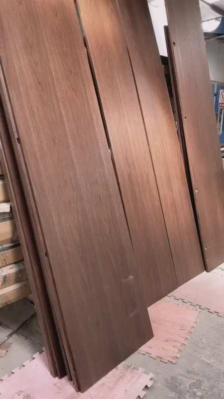 千里挑一选出的黑胡桃木皮辅以零度半透油漆显示开放效果呈现出无与伦