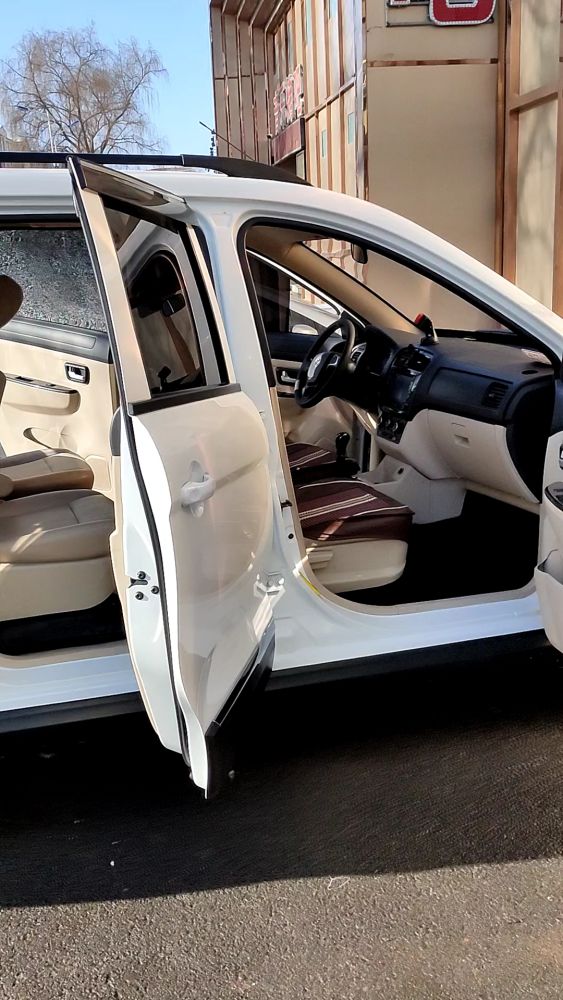 东风风光ix7空间宽敞舒适同级有优势