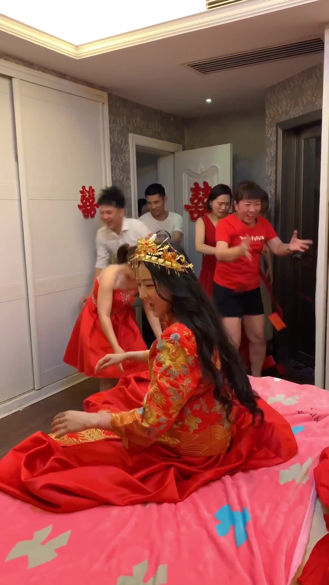 接新娘子我们是认真的