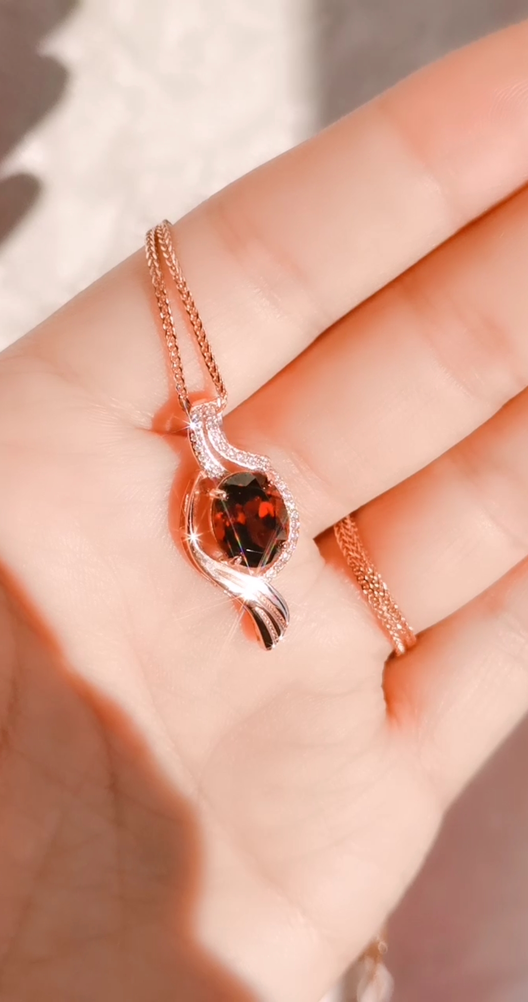 精美石榴石项链,925银镀k金镶嵌