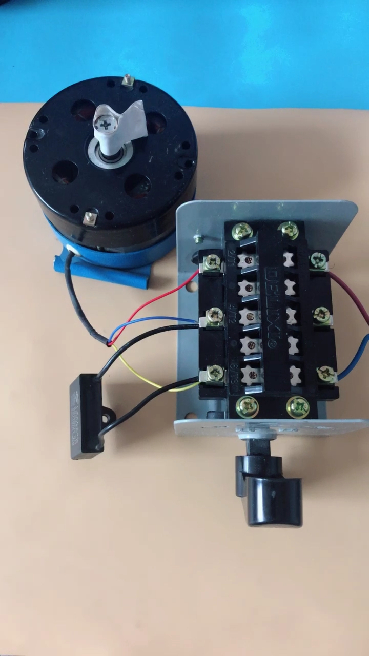 单相电机用倒顺开关控制正反转