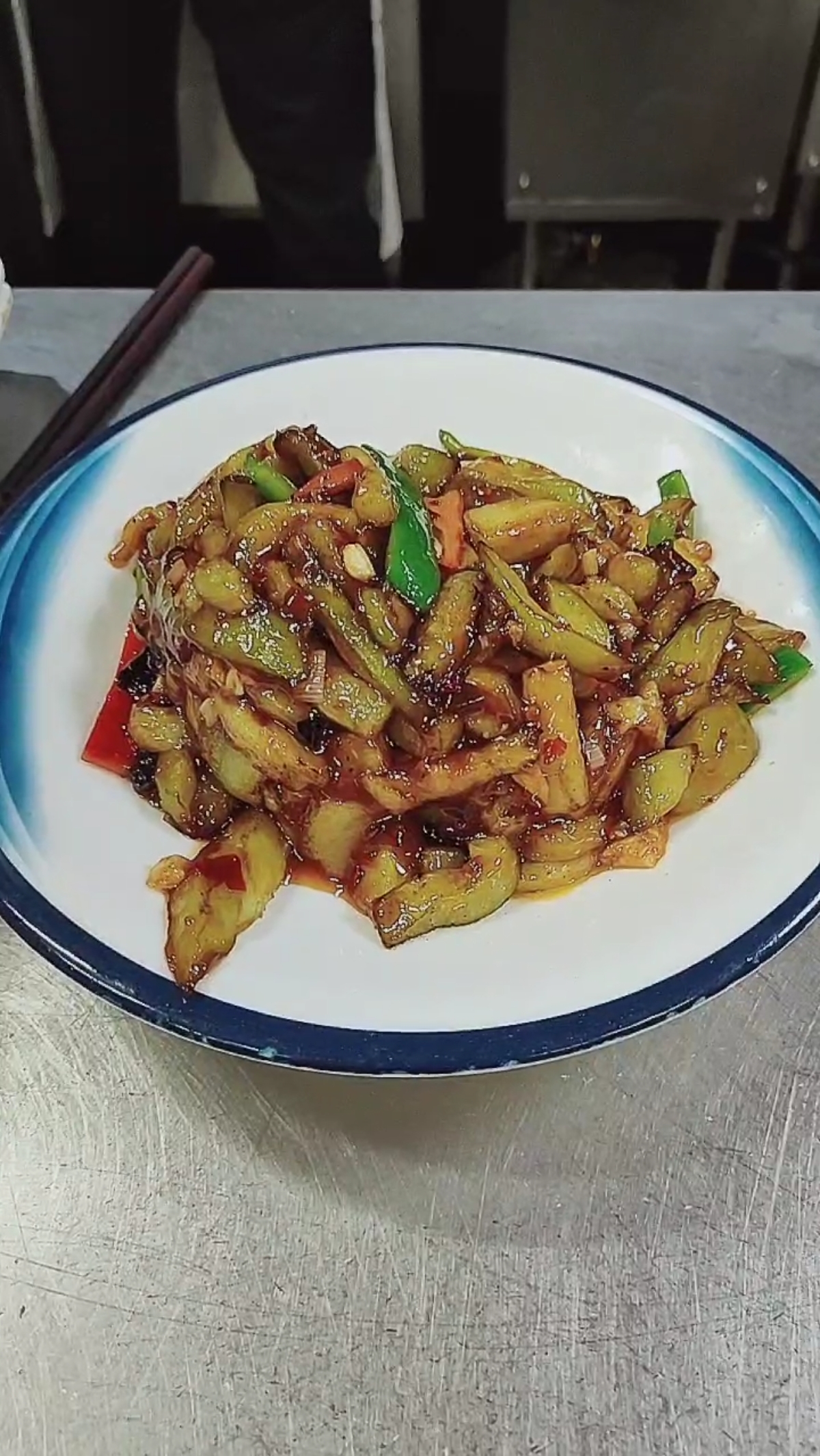 鱼香茄条,色香味俱佳.