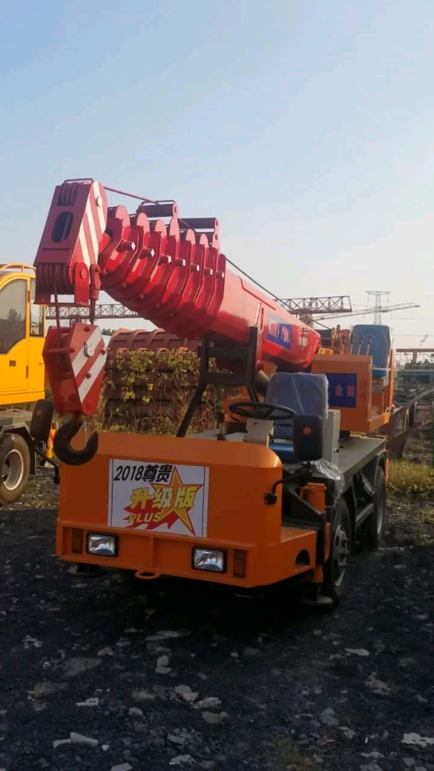 变形金刚6吨吊车