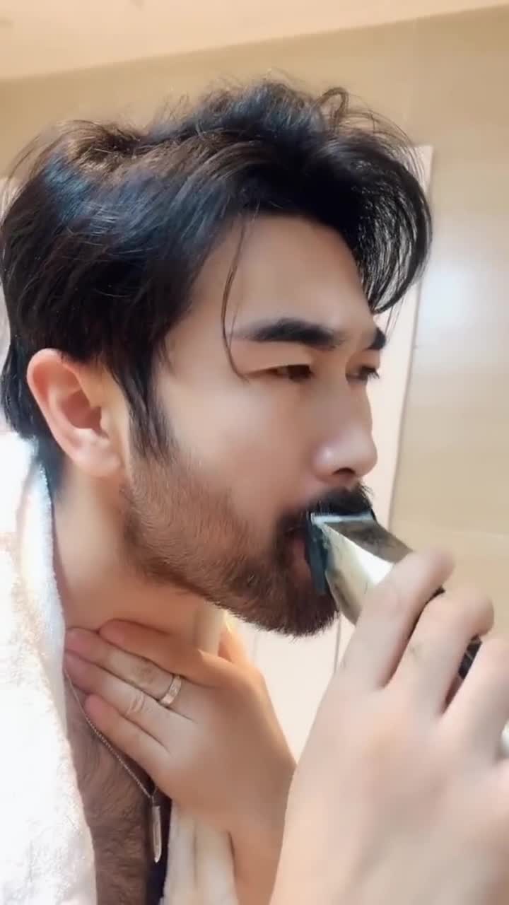 帅气的大叔脸,太迷人了