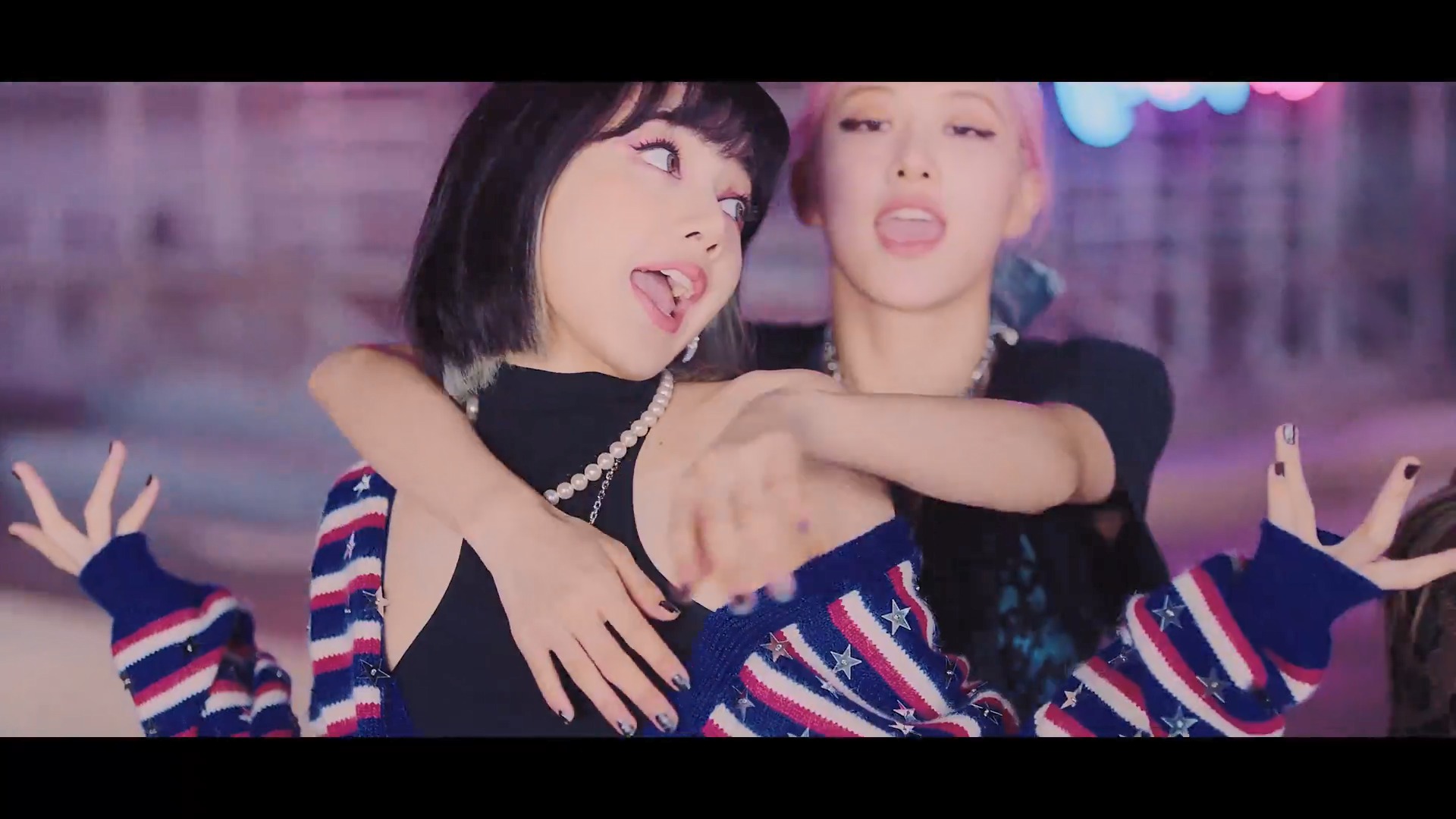 12 blackpink - lovesick girls