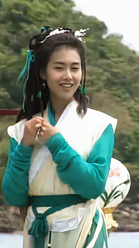 我要上热门#如果说翁美玲是最经典的黄蓉,那么朱茵绝对是最美的一版