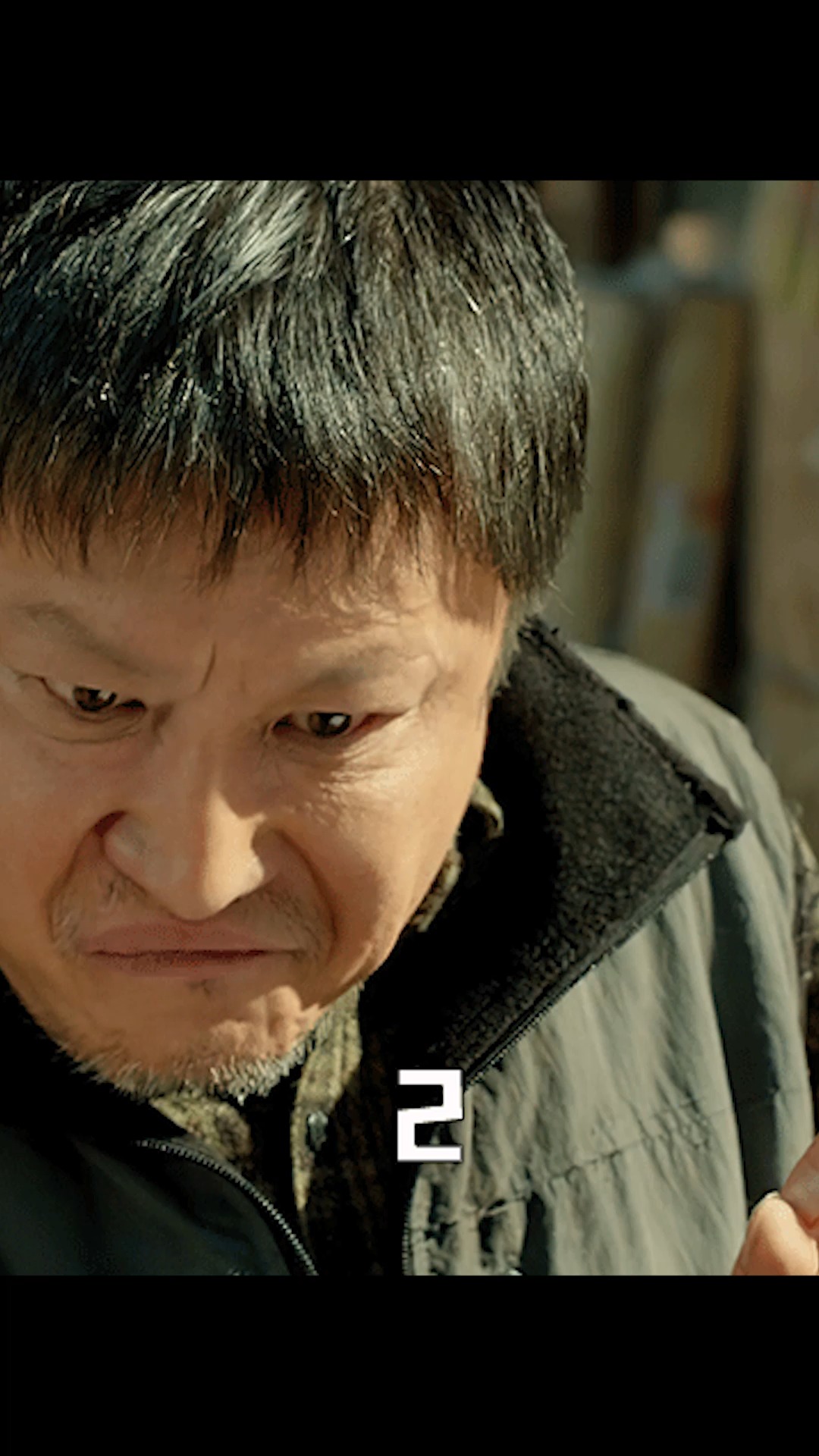 校园霸凌的无奈和反思,一个父亲最后的倔强《蚯蚓》